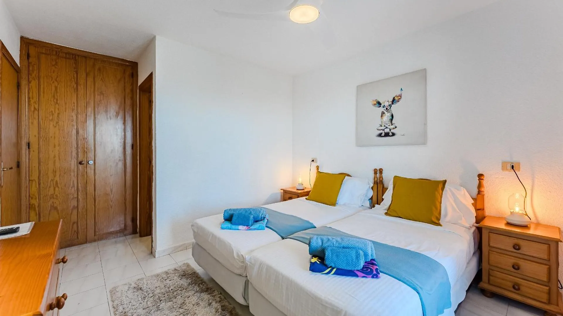 Los Cristianos Stay With Large Terrace & Heated Pool 로스크리스티아노스